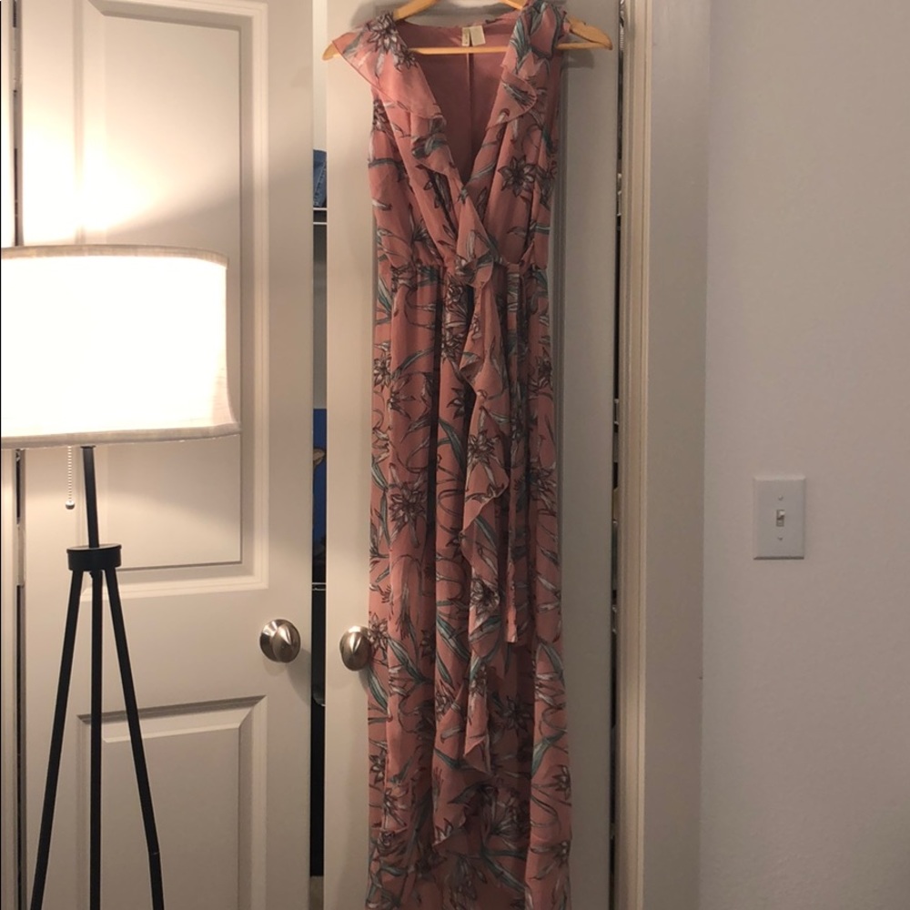 Japna Sz S long flowy pink dress with floral print